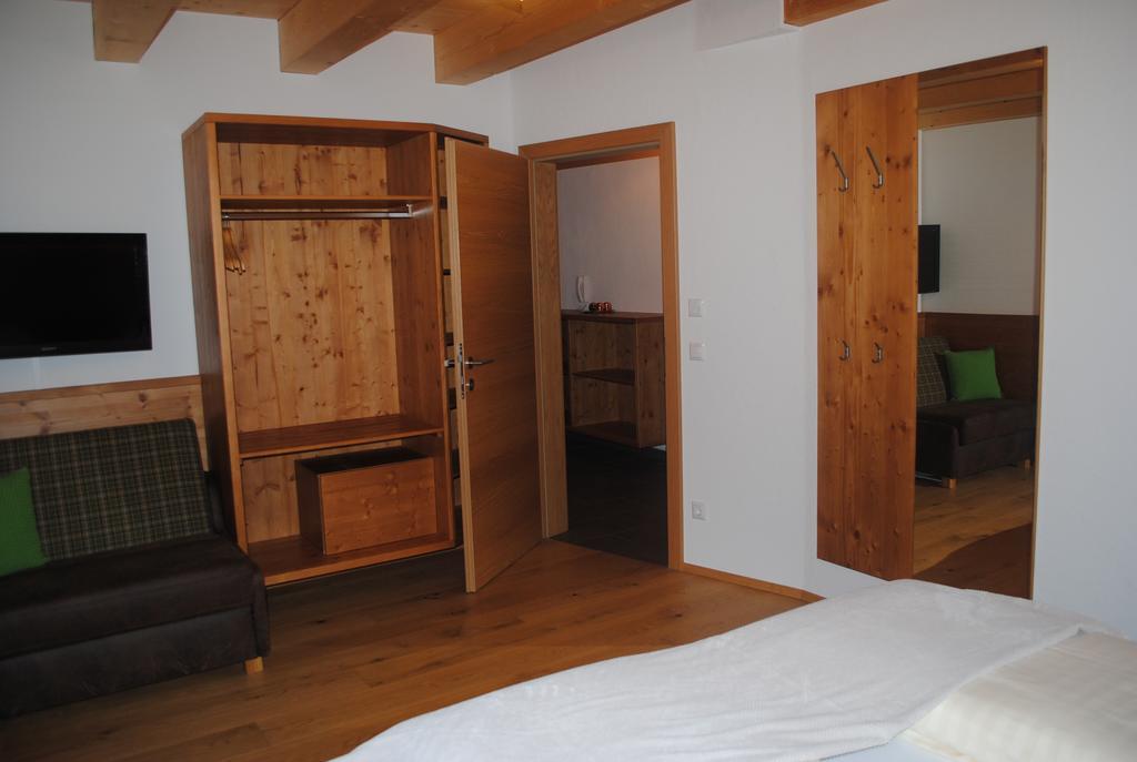 Ferienwohnung Familien-Bauernhof Neumoar St. Johann im Pongau Zimmer foto