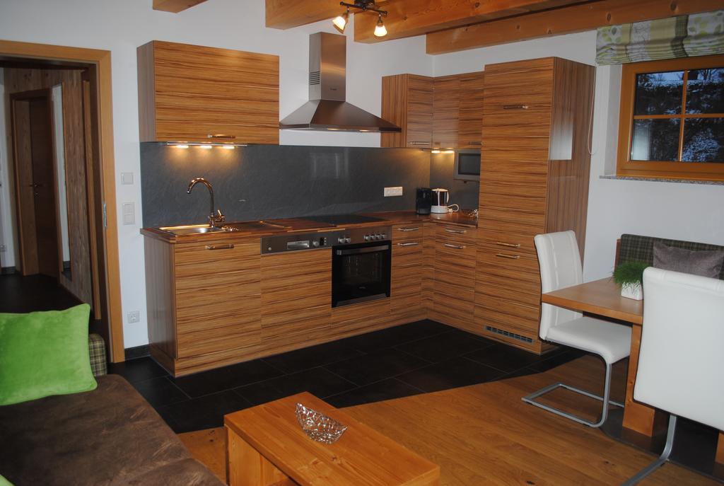 Ferienwohnung Familien-Bauernhof Neumoar St. Johann im Pongau Zimmer foto